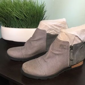 🥾🥾Brand New Sorel women’s suede gray Chukka boots size 8 zipper